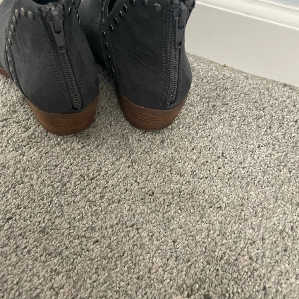 Suede, studded slate blue ankle boot with zipper closure. Size 7.5 GUC - Picture 6 of 8